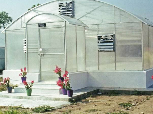 關于陽光板溫室